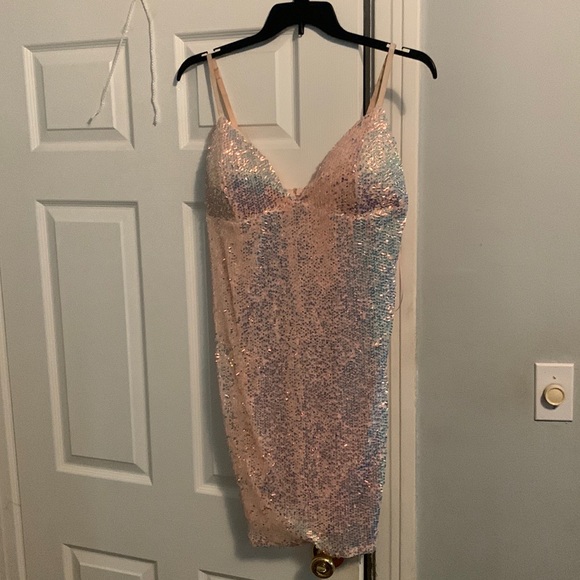 Sparkly sequence dress - Picture 3 of 3